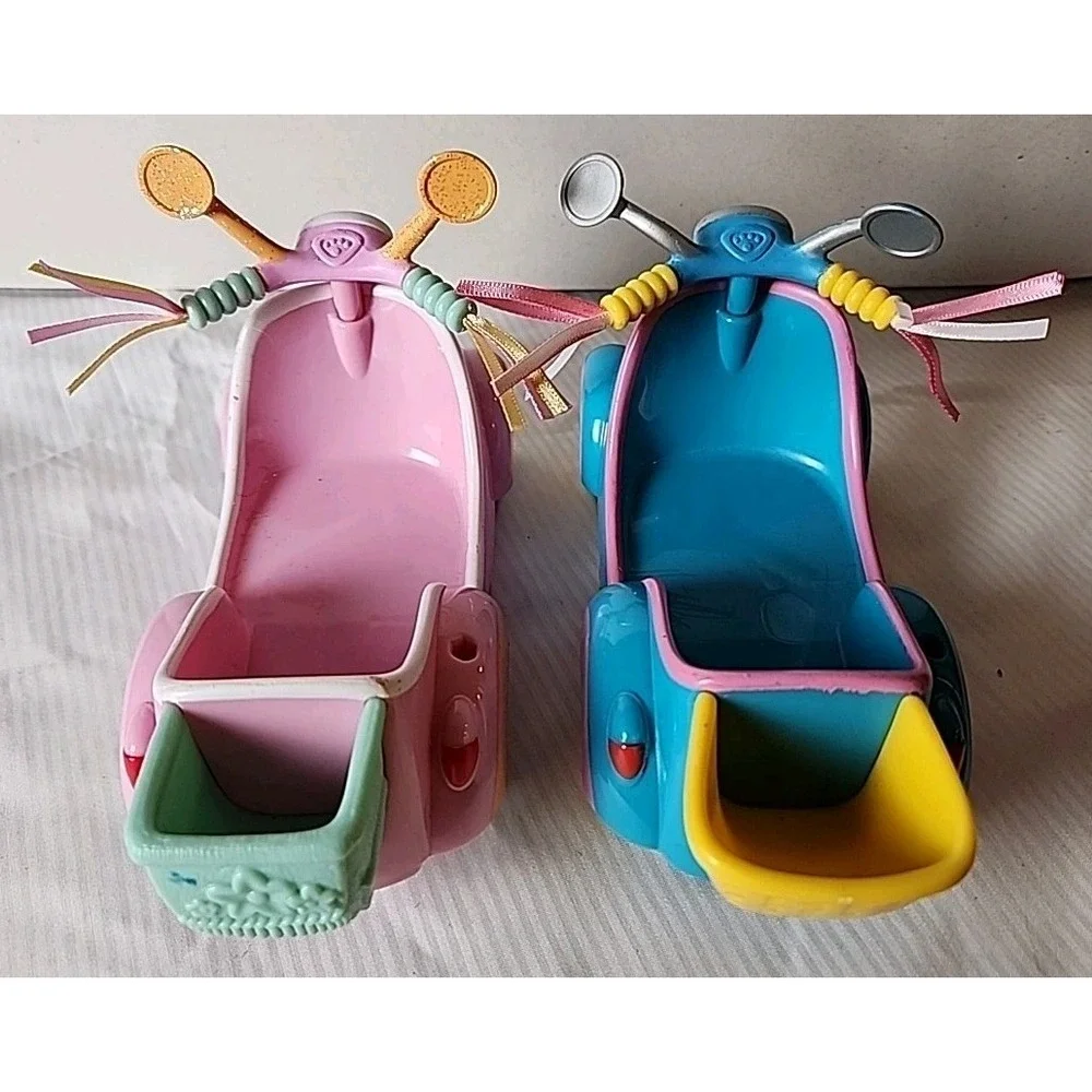Lot 2 My Little‎ Pony Butterfly Island Scootin' Along Scooters 2004 Pink & Blue